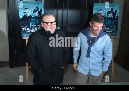 Berlin, Deutschland. 29. Januar 2013. Britischer Schauspieler Ray Winstone und British film Regisseur Nick Love an die Photocal des Films "The Crime" Hotel de Rome in Berlin. 29. Januar 2013. Bildnachweis: Dpa Picture Alliance / Alamy Live News Stockfoto