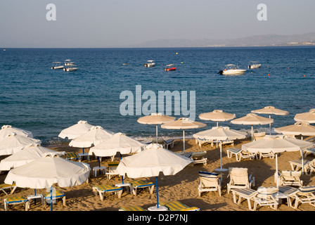 Hauptstrand Pefkos Lindos Rhodos Dodekanes Inseln Griechenland Stockfoto