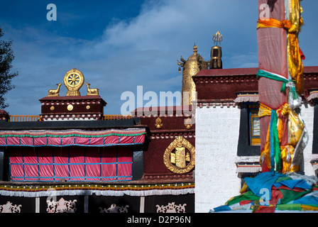 Dach der Eingang zum Jokhang Tempel, alte Stadt Lhasa, Tibet Stockfoto