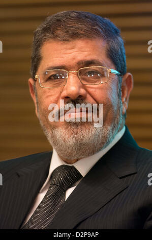 Der ägyptische Präsident Mohamed Morsi besucht das erste Treffen von der gemischten deutsch-ägyptischen wirtschaftliche Kommission (GWK) an das Bundesministerium für Wirtschaft und Technologie (BMWi) in Berlin, Deutschland, 30. Januar 2013. Foto: MAURIZIO GAMBARINI Stockfoto