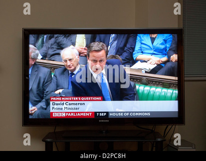 BBC Parlament TV-Kanal zeigt David Cameron Stockfoto