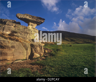 Ungewöhnliche Rock Formation Hoodoo Fife Schottland bekannt als The Motorhaube Stone Stockfoto