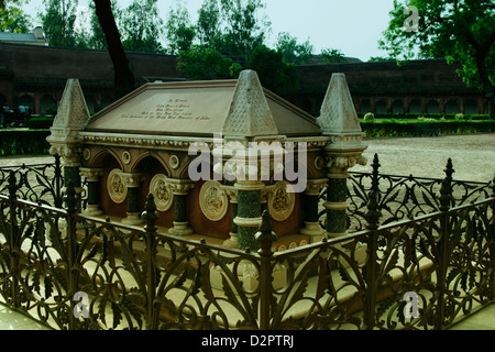 Grab des John Russell Colvin in einem Fort, Fort von Agra, Agra, Uttar Pradesh, Indien Stockfoto