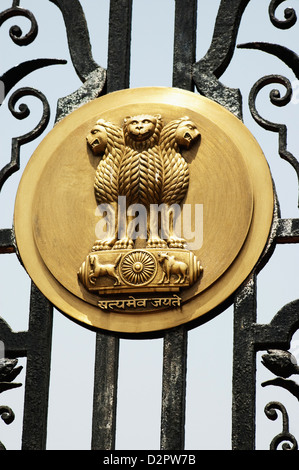 Emblem der indischen auf dem Tor ein Regierungsgebäude, Rashtrapati Bhavan, Rajpath, New Delhi, Indien Stockfoto