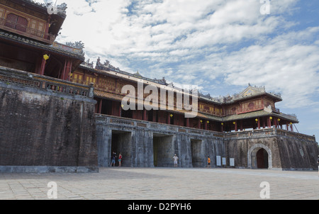 Eintritt in die imperiale Zitadelle, Hue, UNESCO World Heritage Site, Vietnam, Indochina, Südostasien, Asien Stockfoto