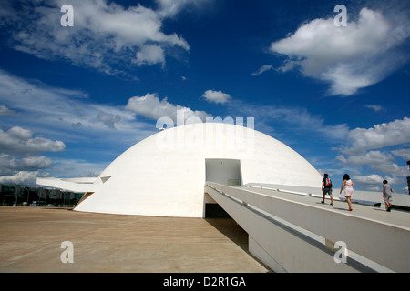 Museo Nacional (Nationalmuseum) entworfen von Oscar Niemeyer, Brasilia, UNESCO-Weltkulturerbe, Brasilien, Südamerika Stockfoto