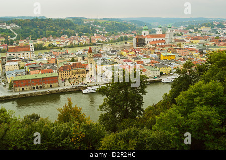 Blick auf Passau mit Donau und Inn, Bayern, Deutschland, Europa Stockfoto