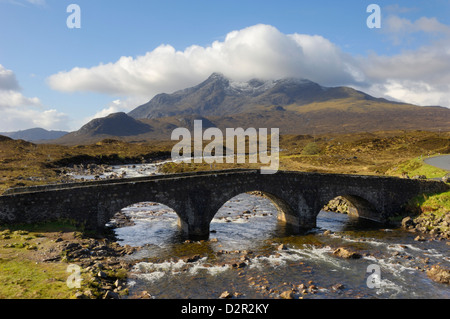 Sgurr Nan Gillean von Sligachan, Isle Of Skye, innere Hebriden, Schottland, Vereinigtes Königreich, Europa Stockfoto