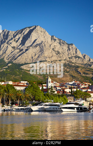 Hafen Sie in Baska Voda Dorf, Region Makarska Riviera, Dalmatien, Kroatien Stockfoto