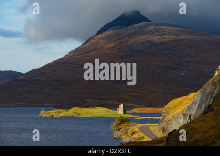 Ardvreck Castle und Loch Assynt, Sutherland, North West Highlands, Schottland, Vereinigtes Königreich, Europa Stockfoto