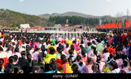 Feierlichkeiten zum 100. Jahrestag der Geburt von Präsident Kim Il Sun, in Pyongshong, außerhalb Pyongyang, Nordkorea Stockfoto