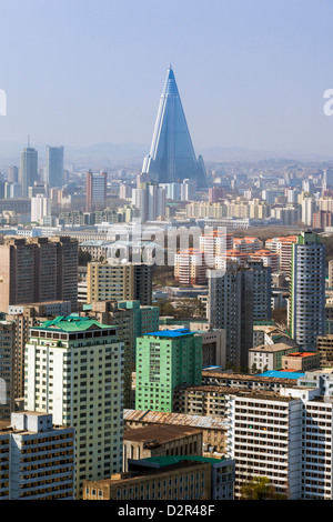 Pyongyang Skyline und das Ryugyong Hotel, Pjöngjang, Demokratische Volksrepublik Korea (DVRK), Nordkorea, Asien Stockfoto