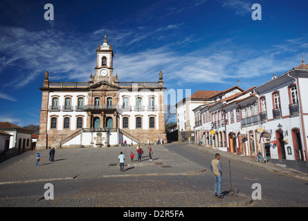 Museu da Inconfidencia und Praca Tiradentes, Ouro Preto, UNESCO World Heritage Site, Minas Gerais, Brasilien, Südamerika Stockfoto