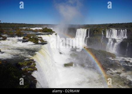 Garganta Diablo (Teufelskehle) fällt am Iguaçu Nationalpark Iguaçu, Parana, Brasilien Stockfoto