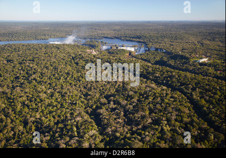 Luftaufnahme der Iguacu Wasserfälle, Nationalpark Iguaçu, UNESCO-Weltkulturerbe, Parana, Brasilien, Südamerika Stockfoto