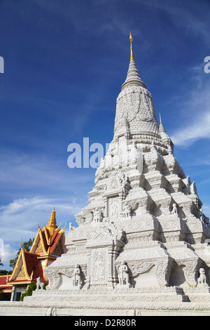 Stupa in Silber-Pagode im Königspalast, Phnom Penh, Kambodscha, Indochina, Südostasien, Asien Stockfoto