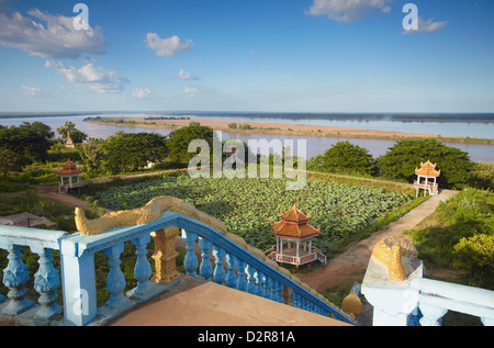 Ansicht des Mekong von Wat Han Chey, Kampong Cham, Kambodscha, Indochina, Südostasien, Asien Stockfoto