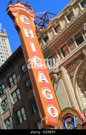 Die Chicago Theater-Zeichen ist ein Wahrzeichen der Stadt, Chicago, Illinois, Vereinigte Staaten von Amerika, Nord Amerika geworden. Stockfoto