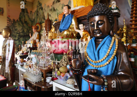 Buddha-Statue in Tu eines buddhistischen Tempels, Saint Pierre En Faucigny, Haute-Savoie, Frankreich Stockfoto