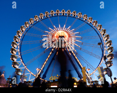 Deutschland München Beer Festival Oktoberfest Amusement Riesenrad Stockfoto