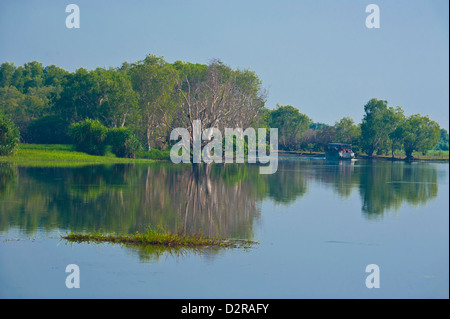 Fluss-Kreuzfahrtschiff Kakadu National Park, UNESCO-Weltkulturerbe, Northern Territory, Australien, Pazifik Stockfoto