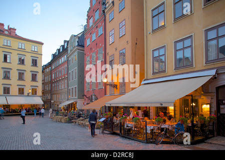 Stortorget Platz Cafés in der Abenddämmerung, Gamla Stan, Stockholm, Schweden, Europa Stockfoto