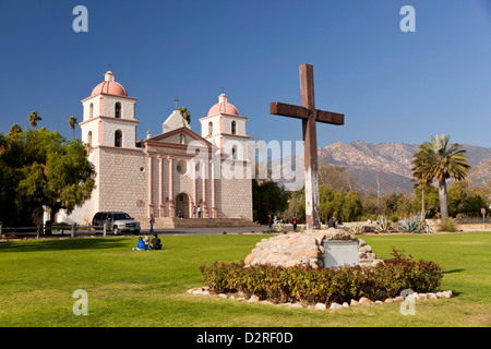 Kirche der alten Mission Santa Barbara, Santa Barbara, California, Vereinigte Staaten von Amerika, USA Stockfoto