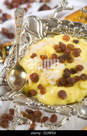 Indisches Essen, Badam Phirni, Mandel Stockfoto