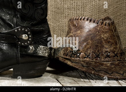 Western Cowboy-Still-Leben auf dem Schreibtisch Stockfoto