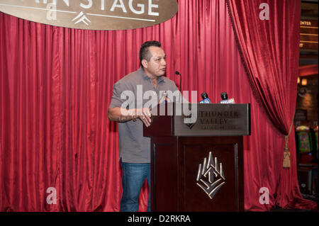 LINCOLN, CA - 30 Januar: Tony "Tiger" Lopez spricht bei der Sacramento Sports Hall Of Fame-Pressekonferenz im Thunder Valley Casino Resort in Lincoln, Kalifornien am 30. Januar 2013 statt Stockfoto