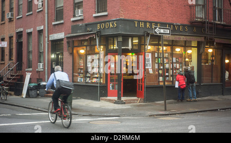 Drei Leben und Gesellschaft, einer unabhängigen Buchhandlung ist im Stadtteil Greenwich Village in New York gesehen. Stockfoto