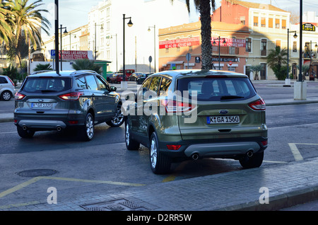 Ford Kuga II - Modelljahr 2013 - beliebte Kompakt-SUV (Sports Utility Vehicle) - während der Präsentation in Valencia, Spanien (Januar 2013) Stockfoto