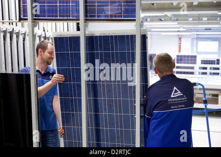 Köln, den TÜV-Rheinland-Solarpruefzentrum Stockfoto