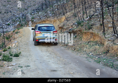 Ford Kuga - Modelljahr 2013 - beliebten kompakten Sports Utility Vehicle (SUV) - in den spanischen Bergen in der Nähe von Valencia Stockfoto