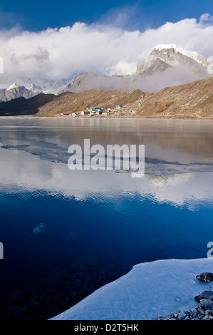 Dudh Pokhari See, Gokyo, Solu Khumbu (Everest) Region, Nepal, Himalaya, Asien Stockfoto