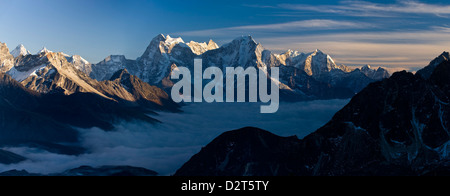 Blick vom Gokyo Ri (5300 m), Dudh Kosi Tal, Solu Khumbu (Everest) Region, Nepal, Himalaya, Asien Stockfoto