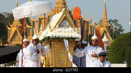 Phnom Penh, Kambodscha. 1. Februar 2013. Beerdigung von König Norodom Sihanouk, der im Oktober starb. Bildnachweis: Combre Stephane / Alamy Live News Stockfoto