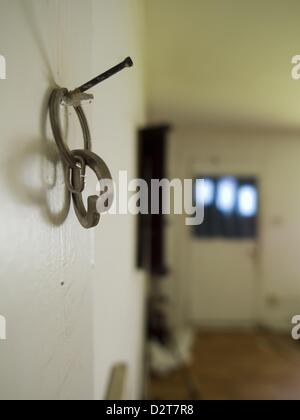 17. Juli 2012 - Haw River, North Carolina, USA - ausgeschlossene Häuser in North Carolina: Schlüsselbund links innen ein ausgeschlossenes Haus in Haw River, North Carolina, USA (Credit-Bild: © David H. Wells/ZUMAPRESS.com) Stockfoto