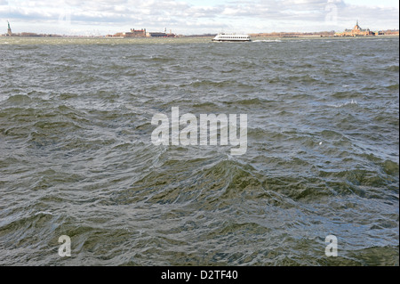 Ein windiger Morgen auf dem Hudson River in New York City. 31. Januar 2013 Stockfoto