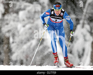 Finnische Skilangläuferin Mona-Lisa Malvalehto konkurriert im Sprint der Frauen bei den FIS Langlauf Weltcup an LAURA Langlauf und Biathlon-Stadion in Sotschi, Russland, 1. Februar 2013. Die WM findet vom 01. bis 3. Februar 2013 und dient als Generalprobe für die Olympischen Spiele 2014 in Sotschi. Foto: JAN WOITAS Stockfoto