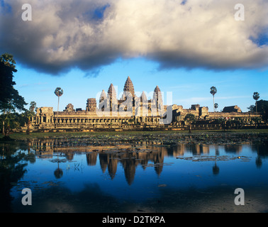 Kambodscha, Angkor Wat, Blick auf das 12. Jahrhundert Angkor Wat Tempel Stockfoto