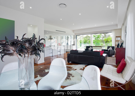Modernes Wohnzimmer in australischen Herrenhaus Stockfoto