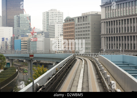 Neue Transit Waterfront Tokyo u-Bahn Linie, automatisierte Versandverfahren verbindet Shimbashi, Toyosu in Tokio, Japan Stockfoto