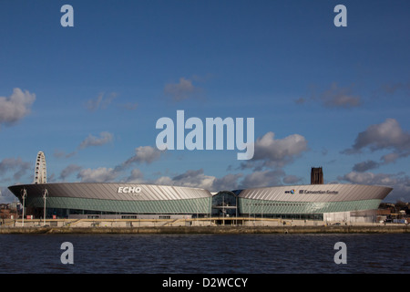 Der Echo-Arena befindet sich in Liverpool, England auf den ehemaligen König Hafengebiet. Stockfoto