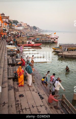 Varanasi in der Abenddämmerung, Indien Stockfoto