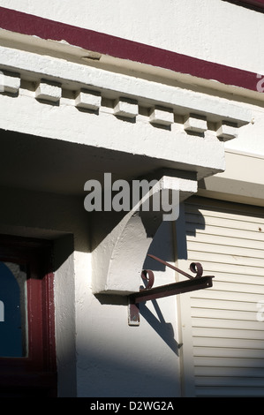 leicht fallende Gebäude dekorative Eigenschaften warm, Stadt, niemand, Tageslicht, Reisen, Archäologie, urban, Sintra, sonnig, o Stockfoto