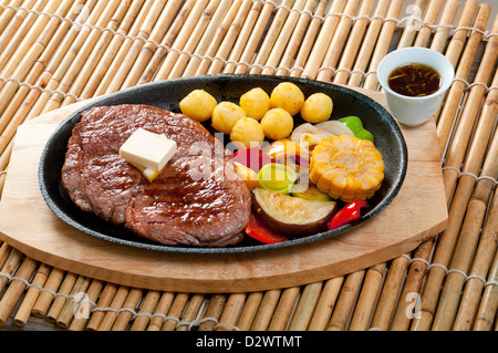 Japanische Küche. Japanische marmorierte Rindfleisch Braten Stockfoto