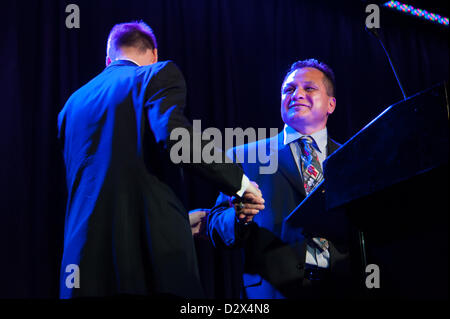 LINCOLN, CA - 2 Februar: Tony "Tiger" Lopez akzeptiert Award am Sacramento Sports Hall Of Fame im Thunder Valley Casino Resort in Lincoln, Kalifornien am 2. Februar 2013 Stockfoto