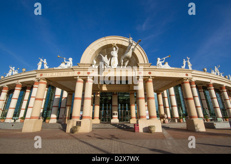 Der Eingang zum Intu Trafford Centre in Manchester Stockfoto