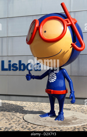 Vasco, das Maskottchen der Lissaboner Ozeanarium (Oceanario de Lisboa) in Lissabon, Portugal. Stockfoto